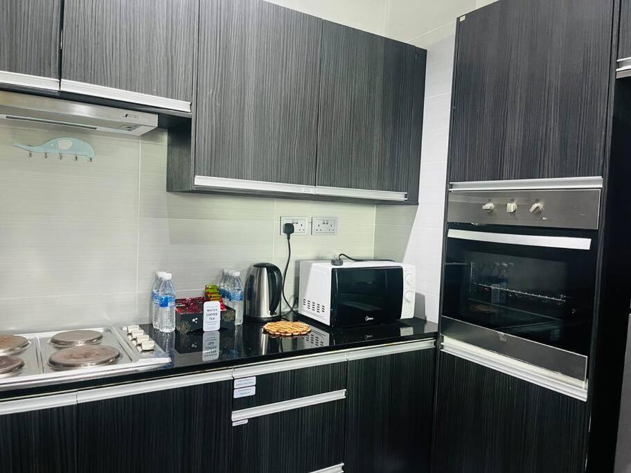 Bay Resort Condominium 3-Bedrooms With Swimming Pool Near The Seaside 米里 外观 照片